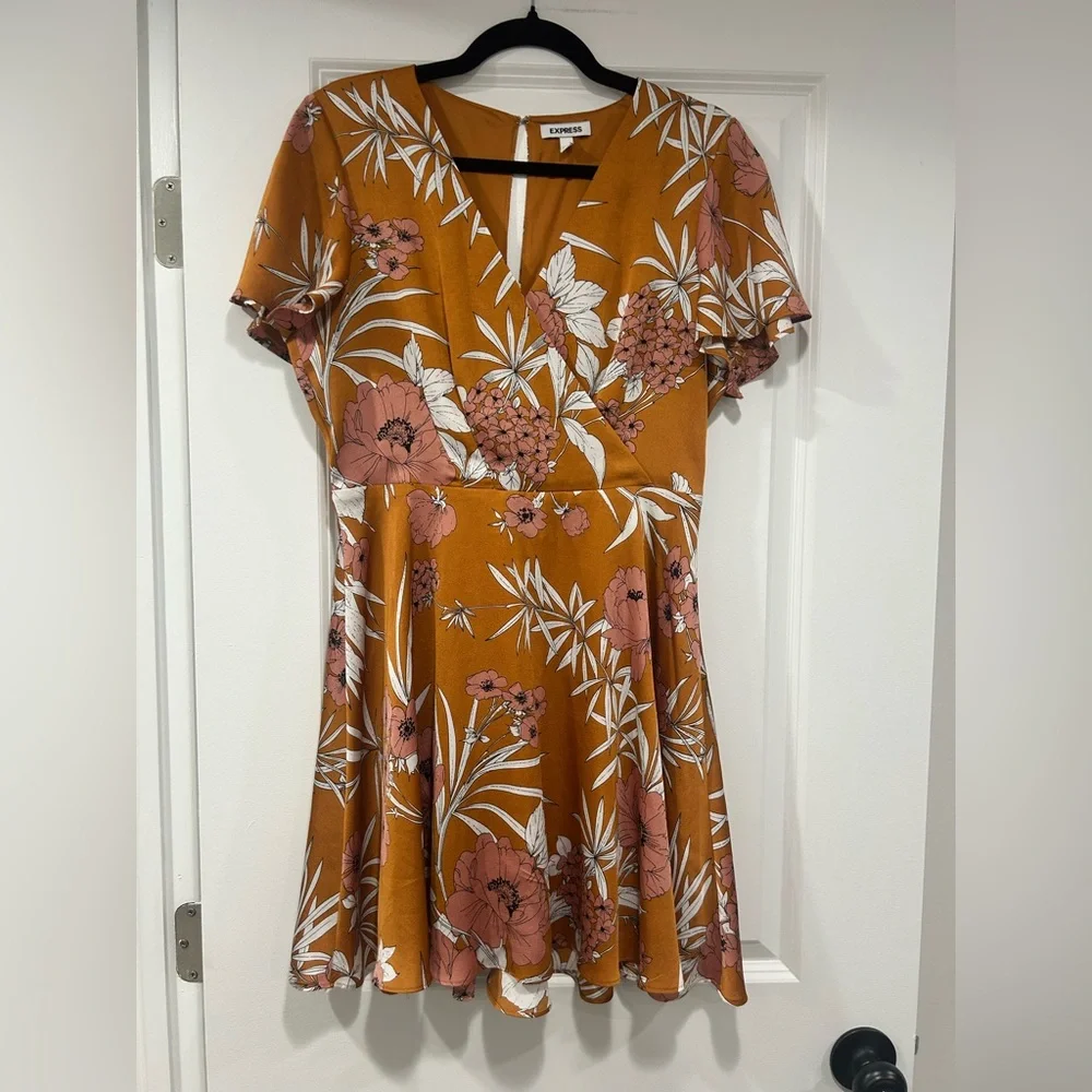 Express Floral Faux Wrap Mini Dress - Picture 2 of 6